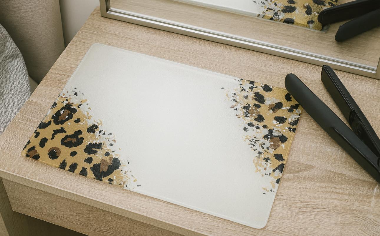Straightener boards/glass chopping board or table place mat