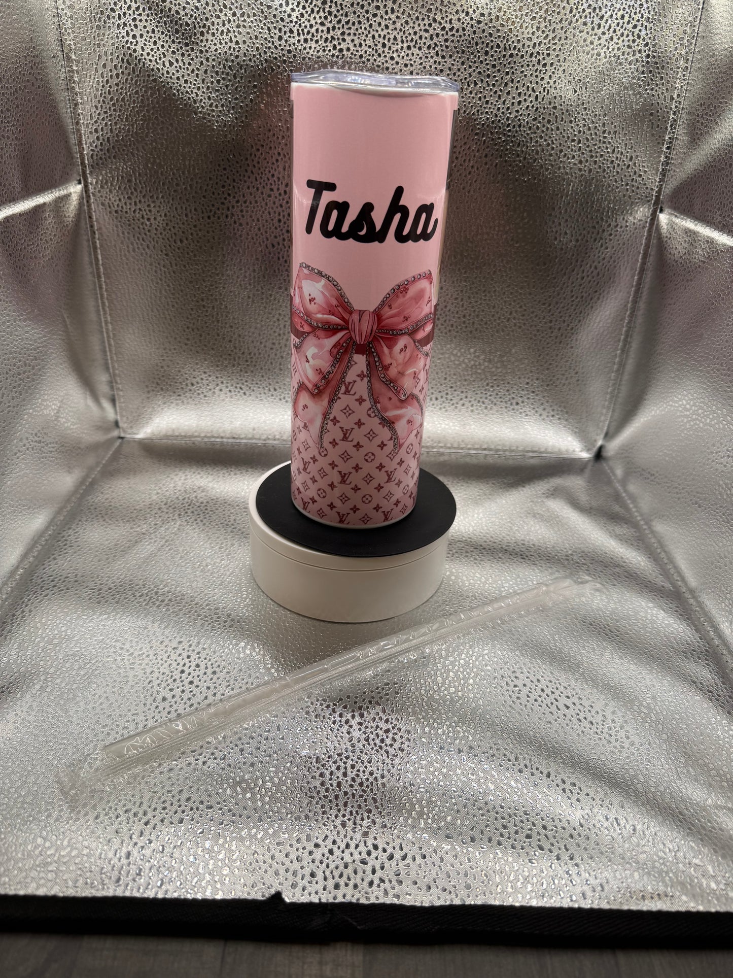 20oz Tumbler with sliding lid and straw