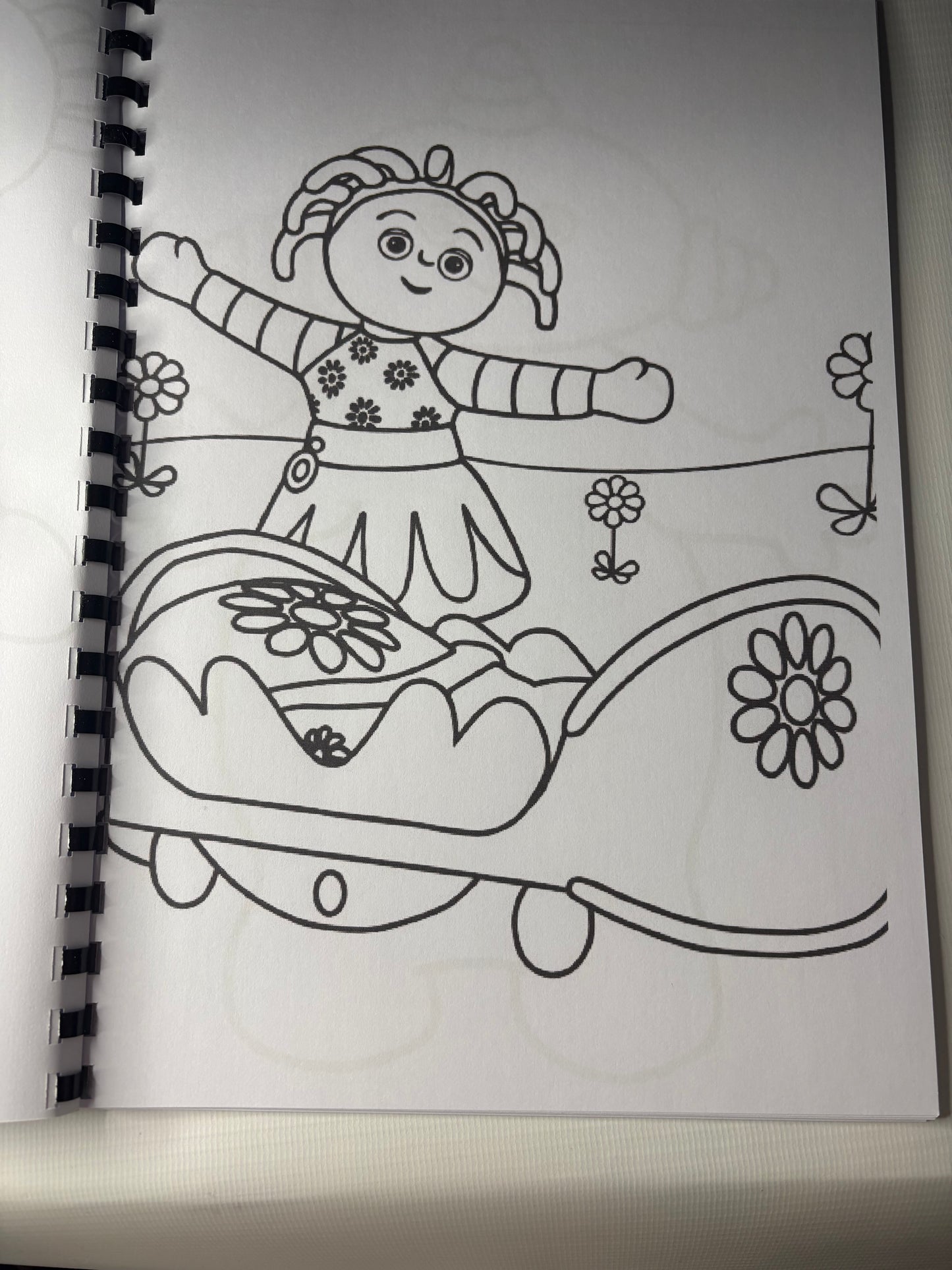 In the Night Garden Colouring Book