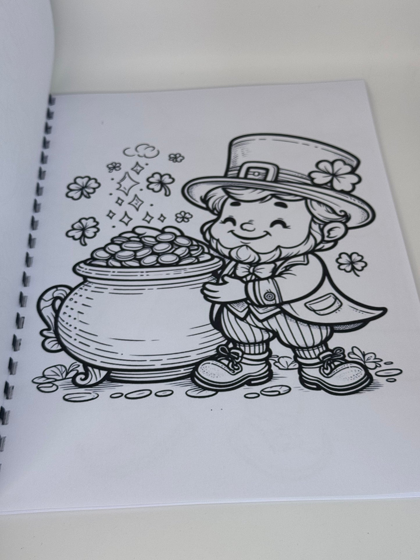 St Patrick's Day (2) Colouring Book