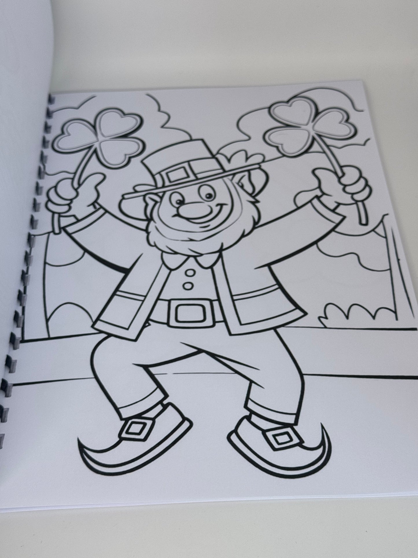 St Patrick's Day (2) Colouring Book